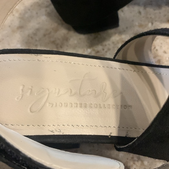 NWOT Signature by Journee Collection Hether Black Suedes Sandal Size 9 - Picture 9 of 11